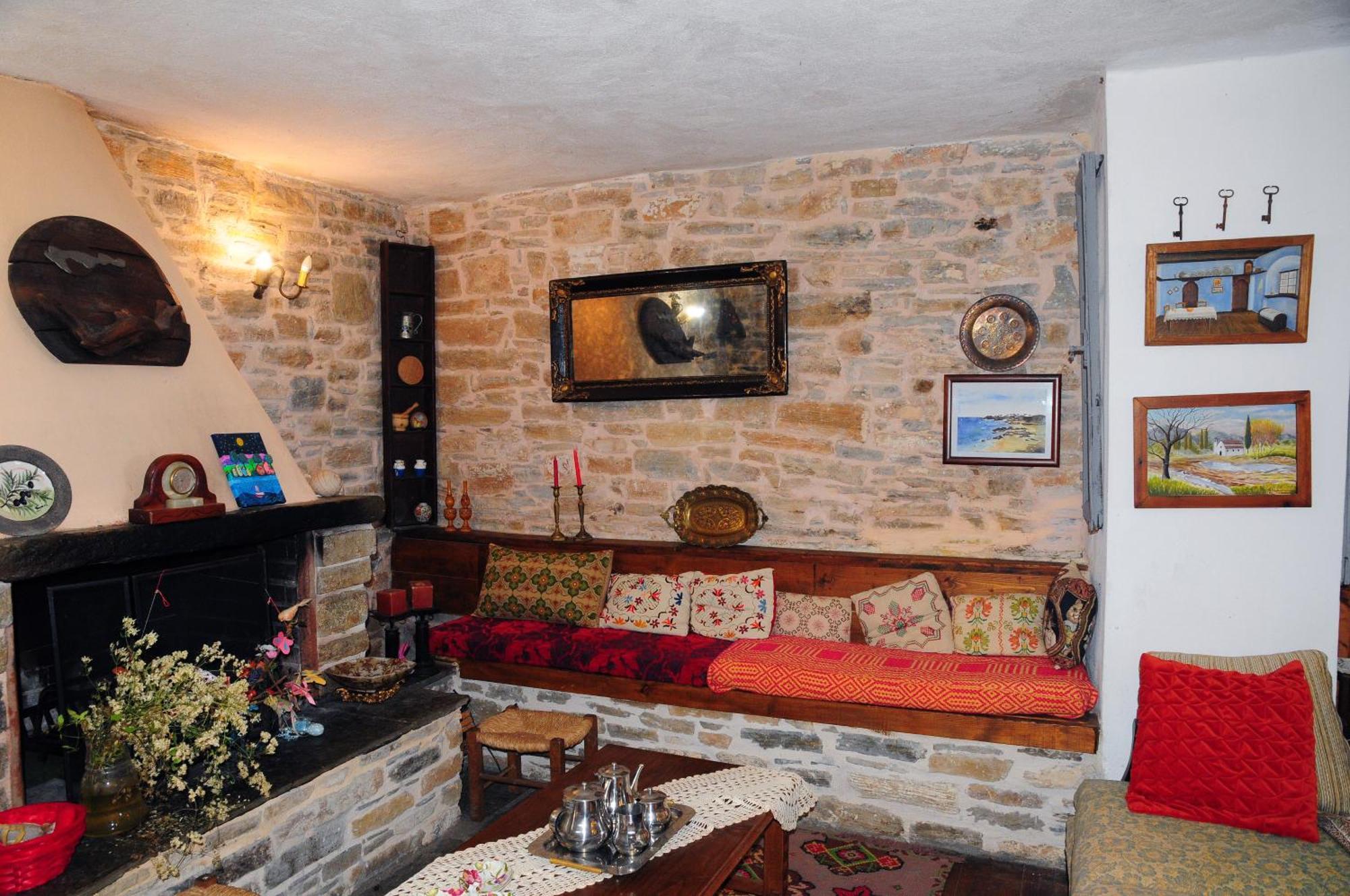 Archontiko Parisis Hotel Láfkosz Kültér fotó